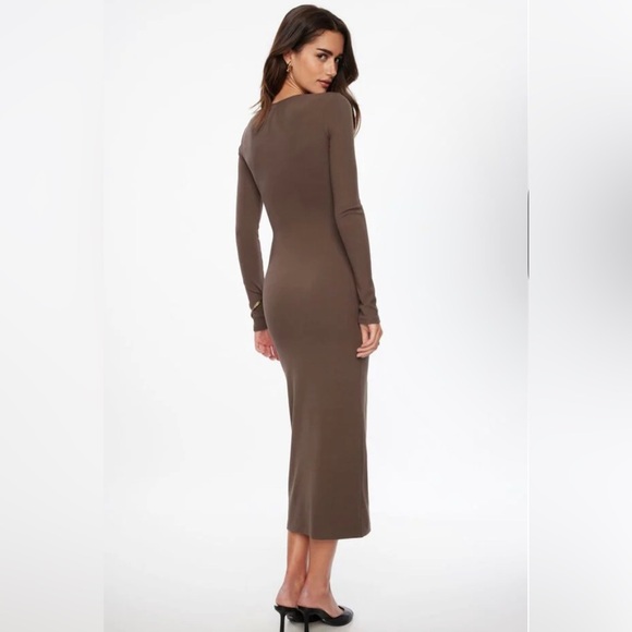 Dynamite brown long-sleeve maxi dress - Picture 2 of 4